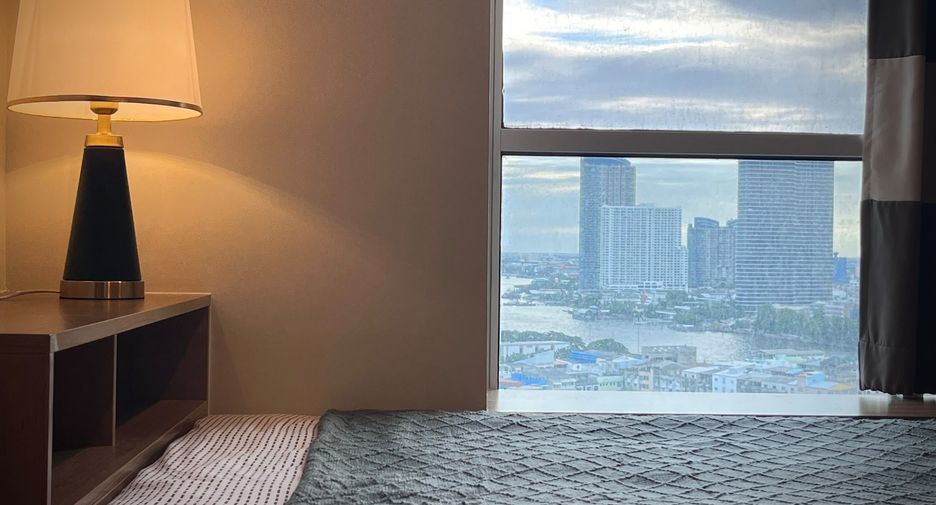 For rent 2 bedrooms condo in Sathon, Bangkok