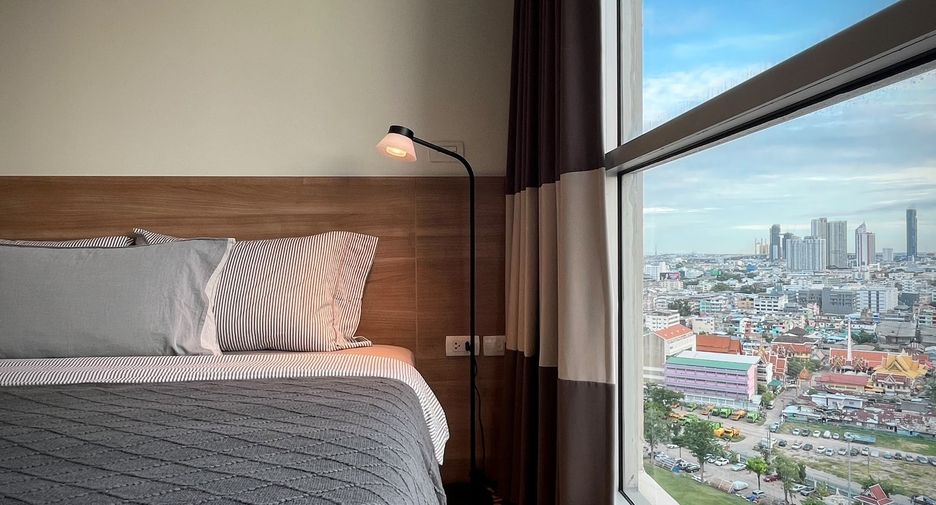 For rent 2 bedrooms condo in Sathon, Bangkok