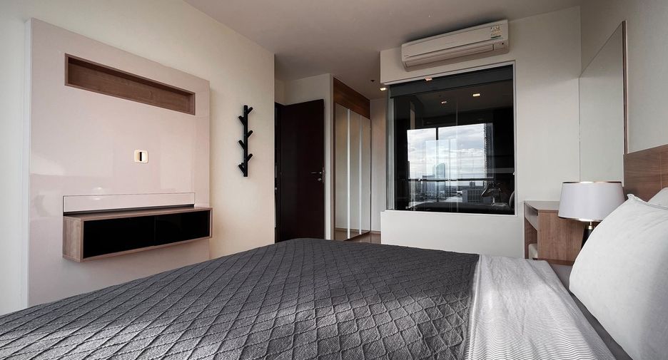 For rent 2 bedrooms condo in Sathon, Bangkok