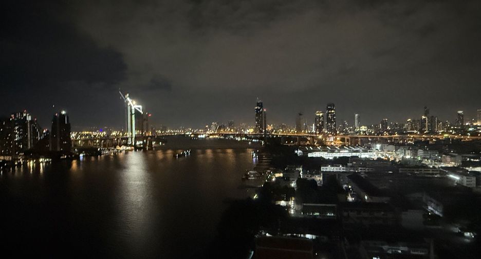 For sale 2 ベッドルーム condo in Yan Nawa, Bangkok