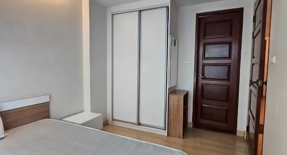 Wohnung zum Kauf mit 2 Zimmer in Din Daeng, Bangkok