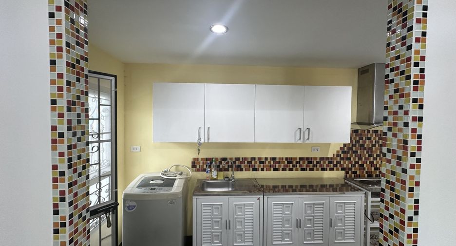 For sale 3 bedrooms townhouse in Hua Hin, Prachuap Khiri Khan