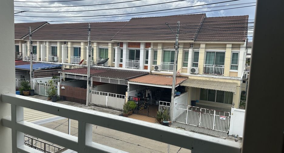 For sale 3 bedrooms townhouse in Hua Hin, Prachuap Khiri Khan