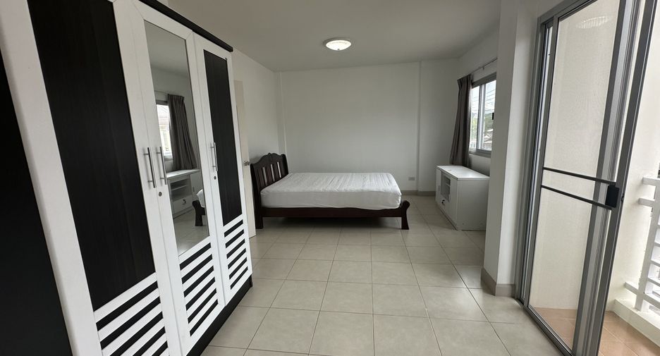 For sale 3 bedrooms townhouse in Hua Hin, Prachuap Khiri Khan