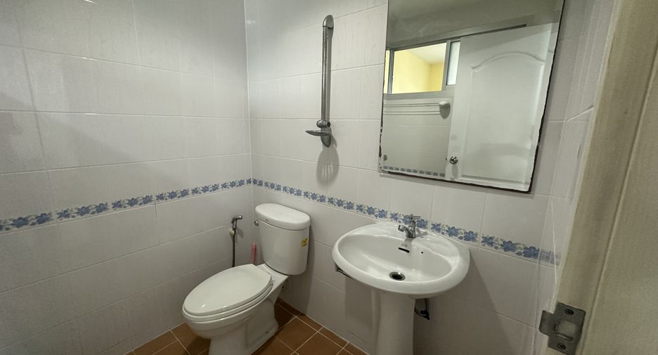 For sale 3 bedrooms townhouse in Hua Hin, Prachuap Khiri Khan