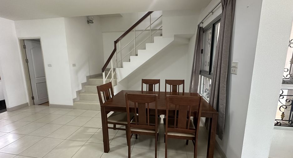 For sale 3 bedrooms townhouse in Hua Hin, Prachuap Khiri Khan