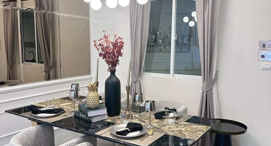 For sale 4 bedrooms townhouse in Bang Lamung, Chonburi
