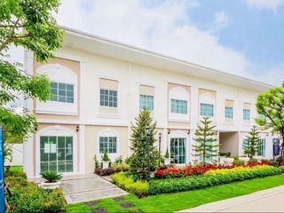 For sale 4 bedrooms townhouse in Bang Lamung, Chonburi