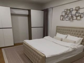 Аренда 4 спальни вилла в Пхра Кханонг, Бангкок