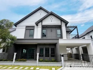 Reihenhaus zum Kauf mit 4 Zimmer in Bang Phli, Samut Prakan