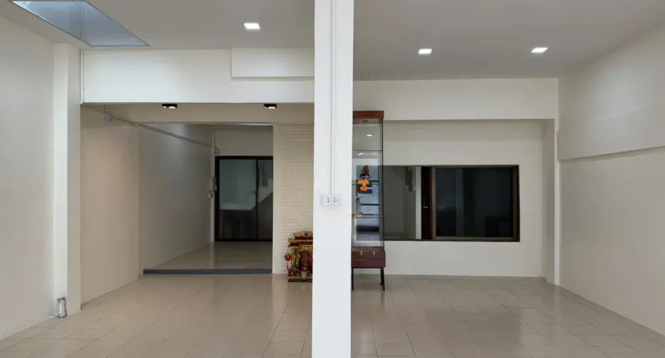 For rent 3 ベッドルーム house in Bang Khen, Bangkok