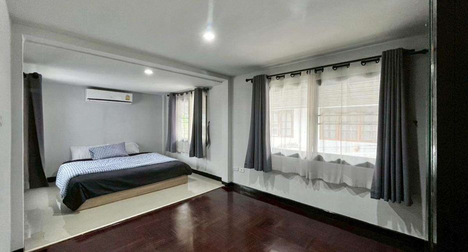 出租 5 卧室 独立屋 在 Mueang Chiang Mai, Chiang Mai