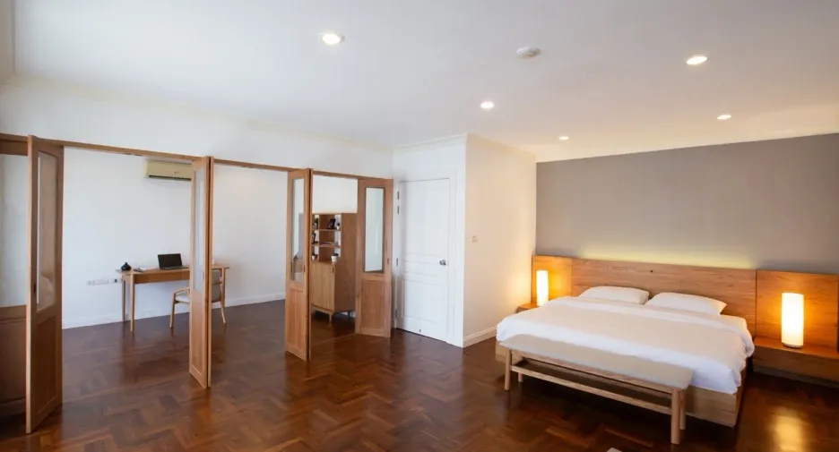 À louer 4 chambres appartement à Watthana, Bangkok