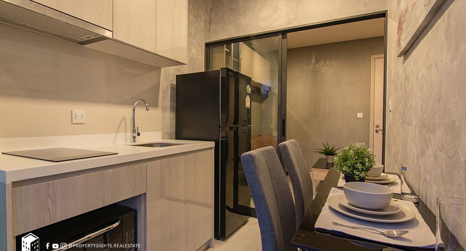 À vendre 1 chambre condo à Khlong Toei, Bangkok