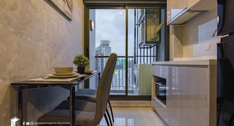 À vendre 1 chambre condo à Khlong Toei, Bangkok