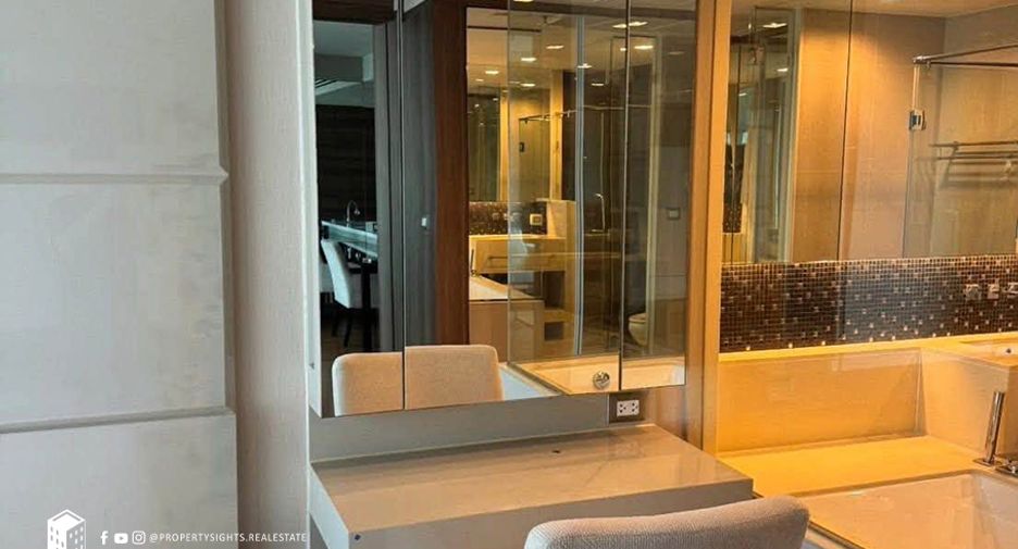 Condo en alquiler de 1 habitaciones en Sathon, Bangkok