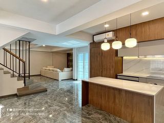 For rent 5 ベッドルーム townhouse in Khlong Toei, Bangkok