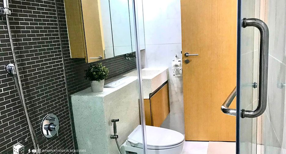 For rent 1 bed condo in Watthana, Bangkok