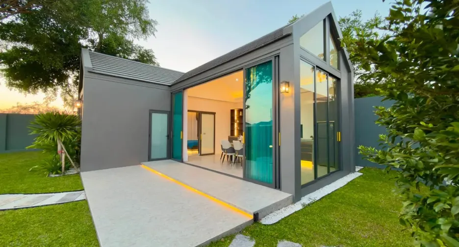 For rent and for sale 4 bedrooms house in Bang Lamung, Chonburi