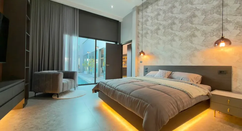 For rent and for sale 4 bedrooms house in Bang Lamung, Chonburi