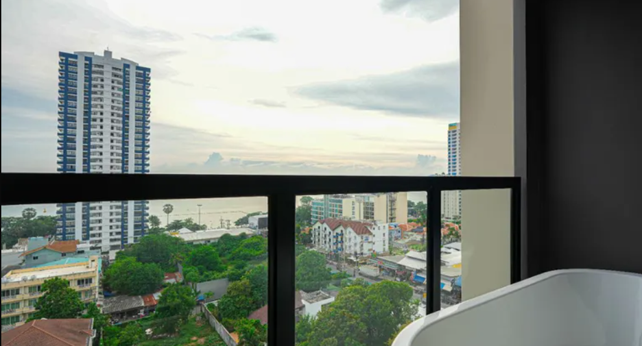 For sale 1 bed condo in Bang Lamung, Chonburi