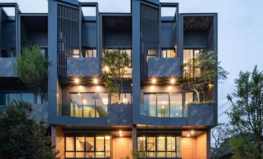 For rent 3 bedrooms townhouse in Chatuchak, Bangkok