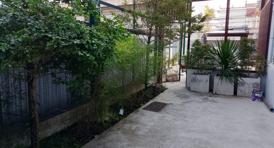 Oficina en alquiler en Bueng Kum, Bangkok