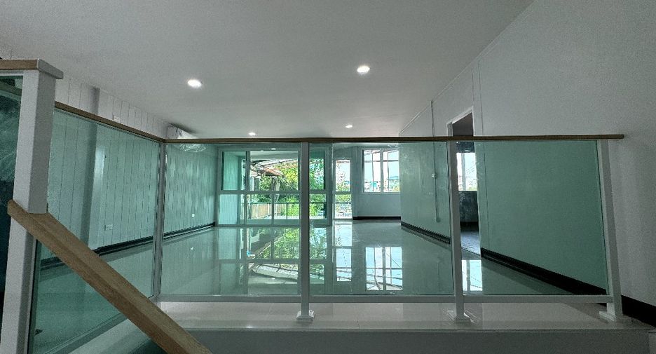 Oficina en alquiler en Bueng Kum, Bangkok