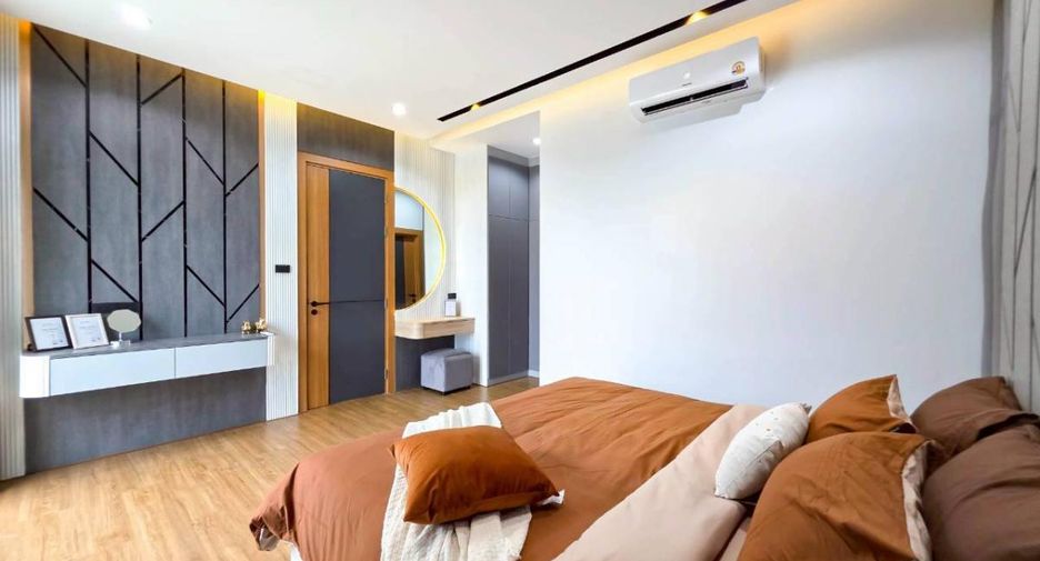 For sale 3 bedrooms villa in Bang Lamung, Chonburi