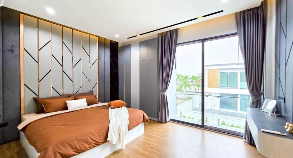 For sale 3 bedrooms villa in Bang Lamung, Chonburi