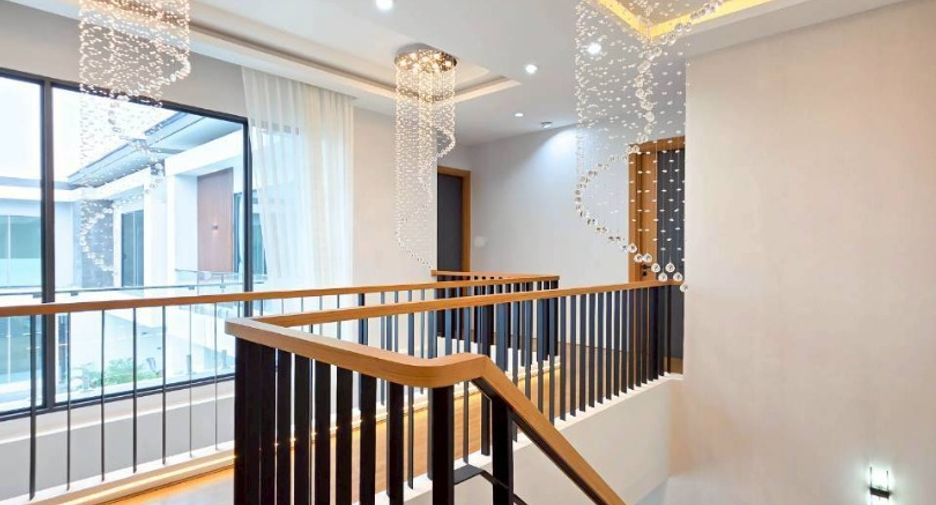 For sale 3 bedrooms villa in Bang Lamung, Chonburi