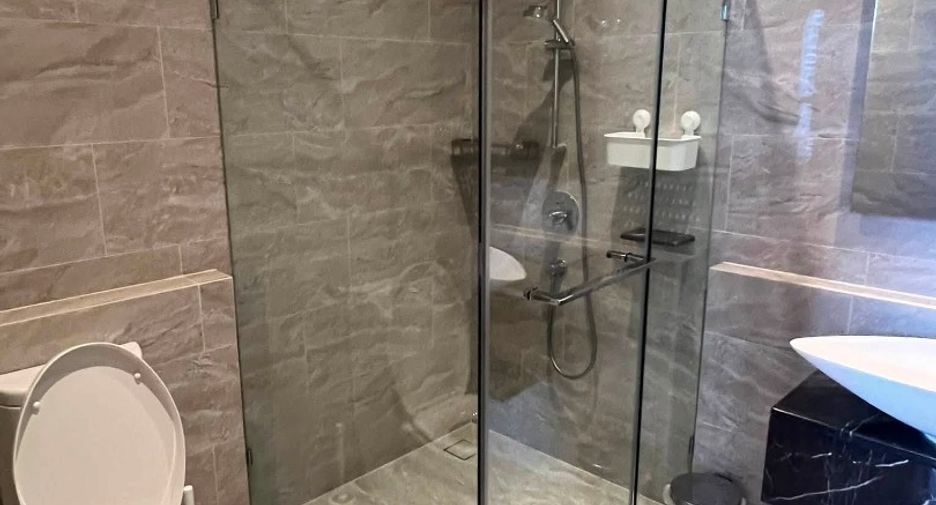 For rent 1 bed condo in Huai Khwang, Bangkok