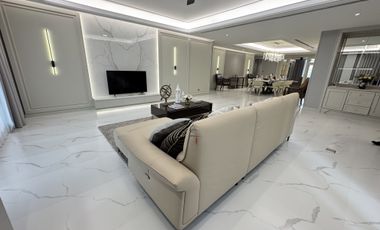 For rent 4 bedrooms apartment in Watthana, Bangkok