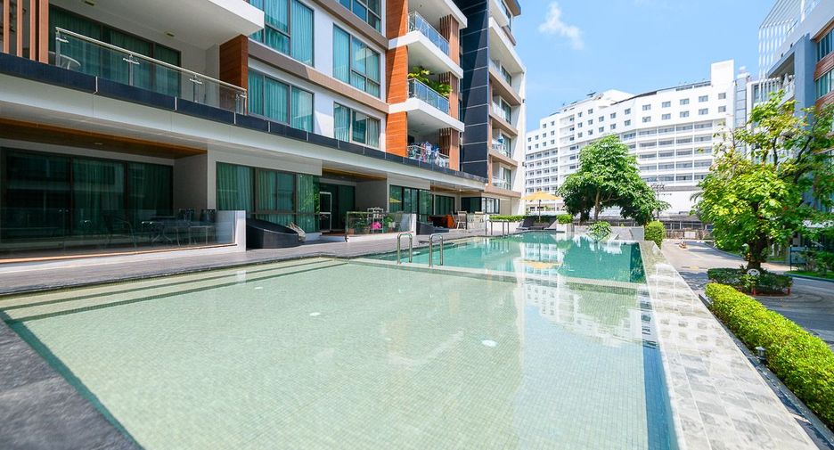 For sale 3 bedrooms condo in Bang Lamung, Chonburi