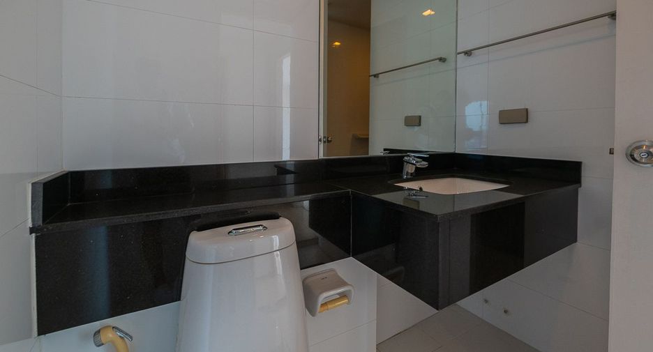 For sale 3 bedrooms condo in Bang Lamung, Chonburi