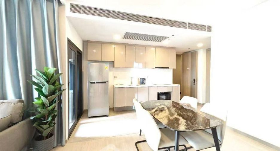 For rent and for sale 2 bedrooms condo in Huai Khwang, Bangkok