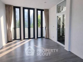 Condo en venta de 4 habitaciones en Prawet, Bangkok