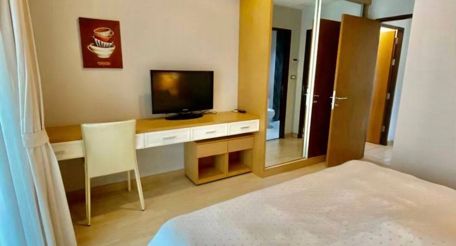 For rent and for sale 2 bedrooms condo in Watthana, Bangkok