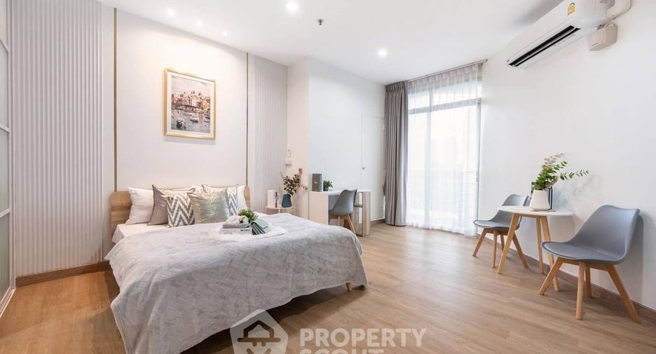 For sale 1 bed condo in Sathon, Bangkok