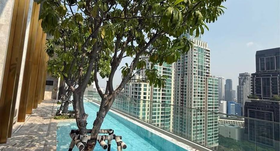 For rent and for sale 2 bedrooms condo in Pathum Wan, Bangkok
