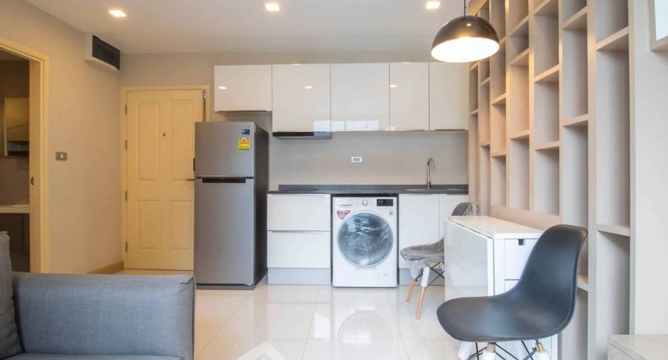 À vendre 1 chambre condo à Watthana, Bangkok
