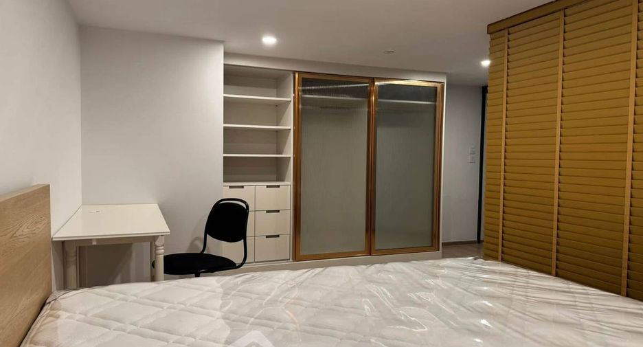 Condo en alquiler de 2 habitaciones en Khlong Toei, Bangkok