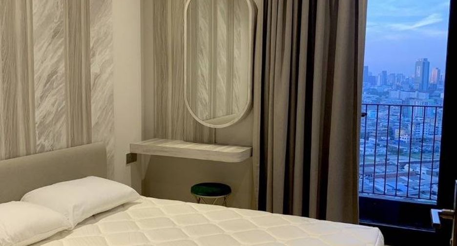 For rent 2 bedrooms condo in Huai Khwang, Bangkok