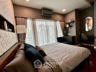 For rent 5 bedrooms house in Lat Krabang, Bangkok