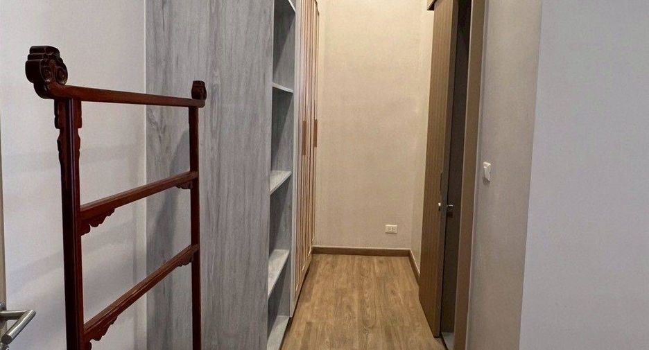 For rent 3 ベッドルーム apartment in Sathon, Bangkok