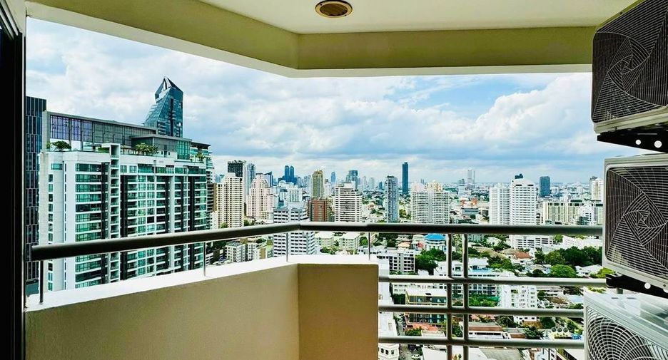 Wohnung zur Miete mit 2 Zimmer in Khlong Toei, Bangkok