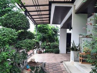 Casa en alquiler de 3 habitaciones en Prawet, Bangkok