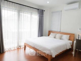 Casa en alquiler de 3 habitaciones en Prawet, Bangkok