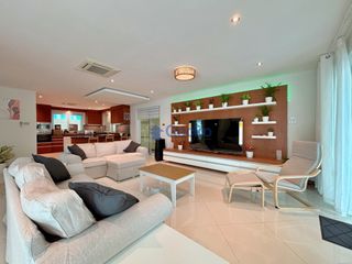 出租 4 卧室 独立屋 在 Bang Lamung, Chon Buri