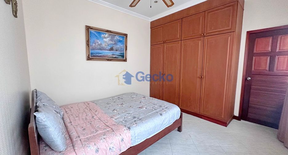 Casa en alquiler de 3 habitaciones en Bang Lamung, Chonburi